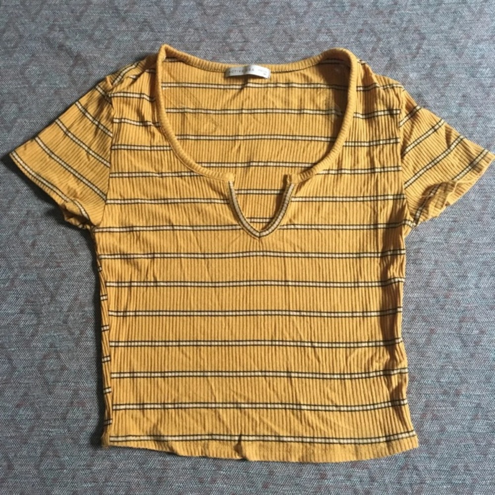 ✨3/20!✨ Stretchy ribbed crop top